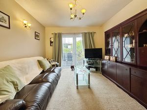 Lounge- click for photo gallery